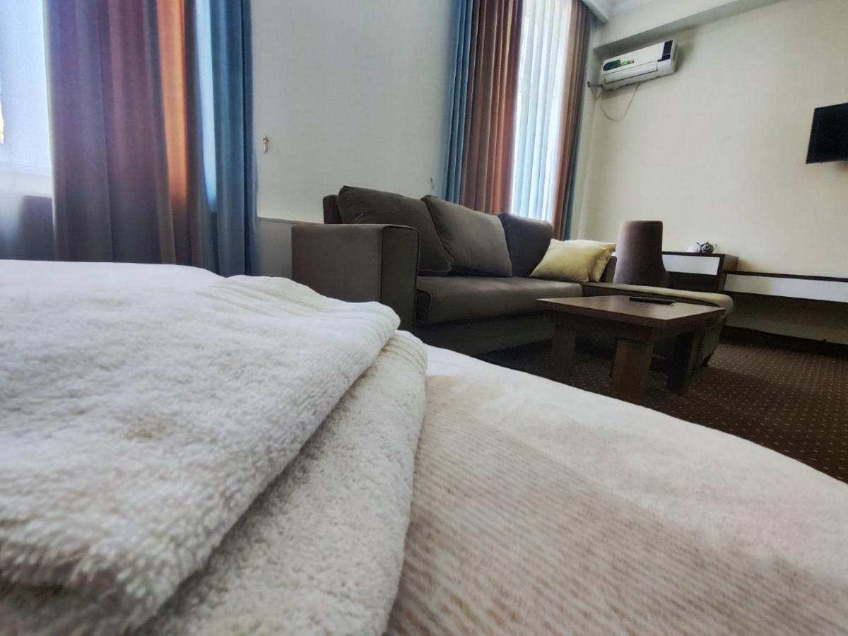 Hotel Markaz タシュケント エクステリア 写真